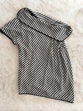 Diane von Furstenberg Alsen Stripe One Shoulder Silk Blouse Size 2